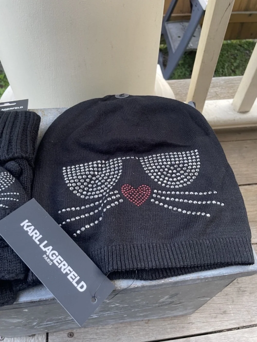NWT Karl Lagerfeld Paris black Cat Fingerless Winter Gloves and Cat beanie hat